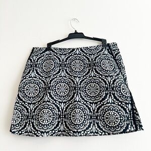 Golftini Black, Blue and White Printed A-Line Skirt